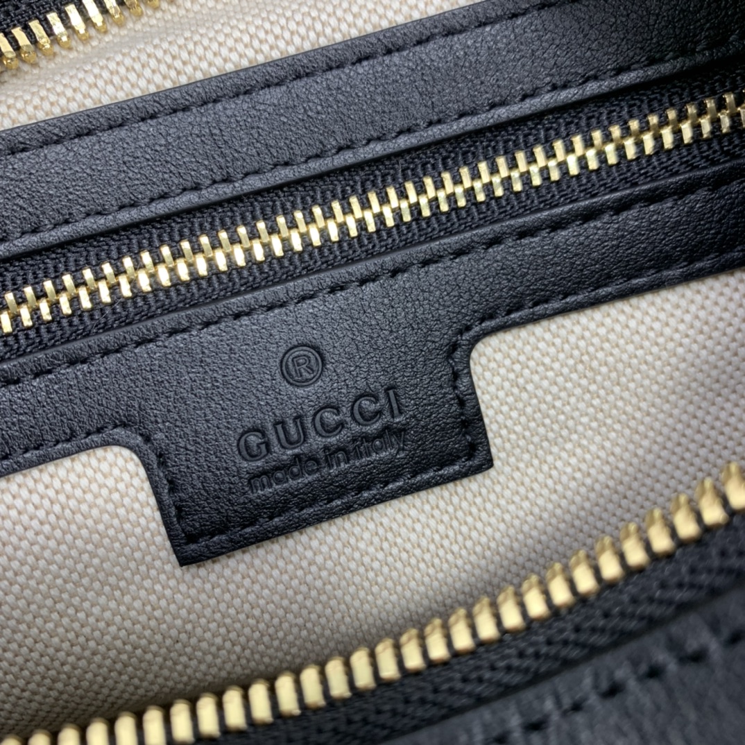 Gucci Hobo Bags